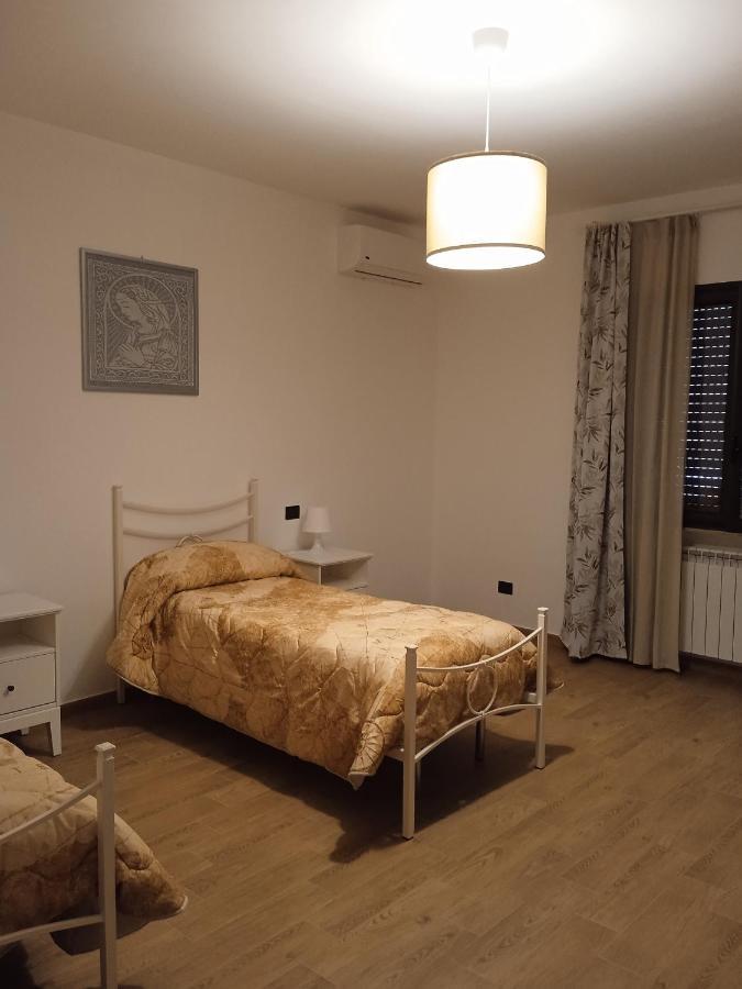 Bed And Breakfast Il Sole -Cinquefrondi Exterior foto